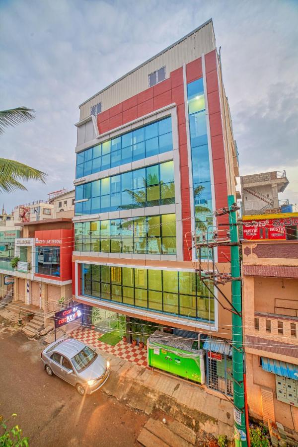 Yelahanka Redkey Inn Hotel Near Bangalore Airport Airport Pickup & Drop Available 24X7 מראה חיצוני תמונה